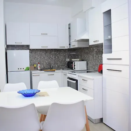 Apartamento Aquamarine 2, *