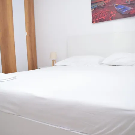 Apartamento Aquamarine 2, *