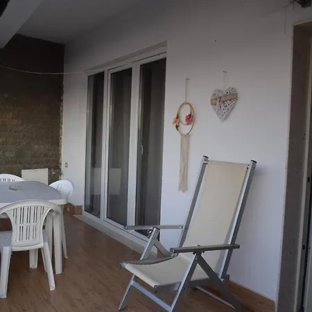 Aquamarine 2, Apartamento