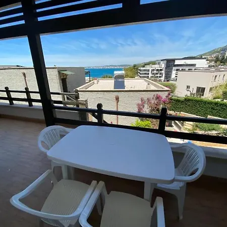Apartment Aquamarine 2, *