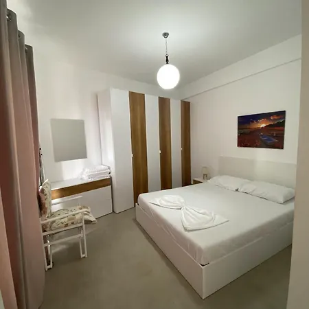 Aquamarine 2, Apartment