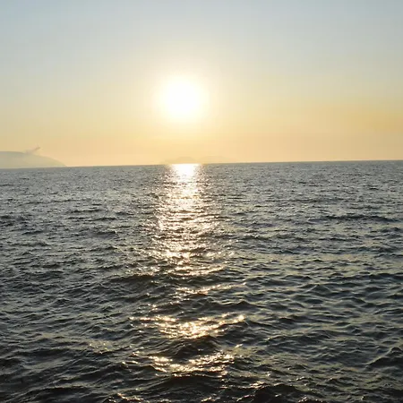 Aquamarine 2, * Vlorë
