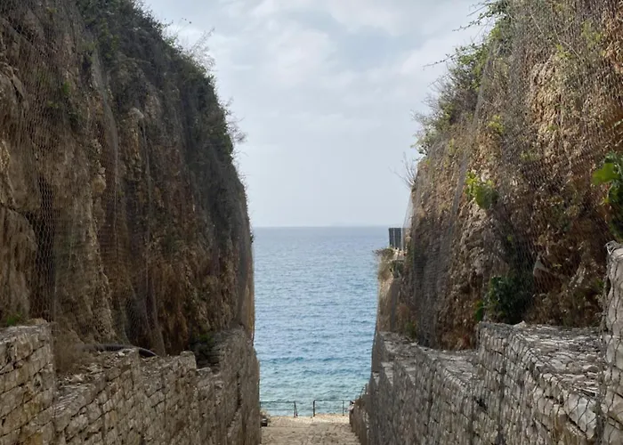 Aquamarine 2, Apartamento *