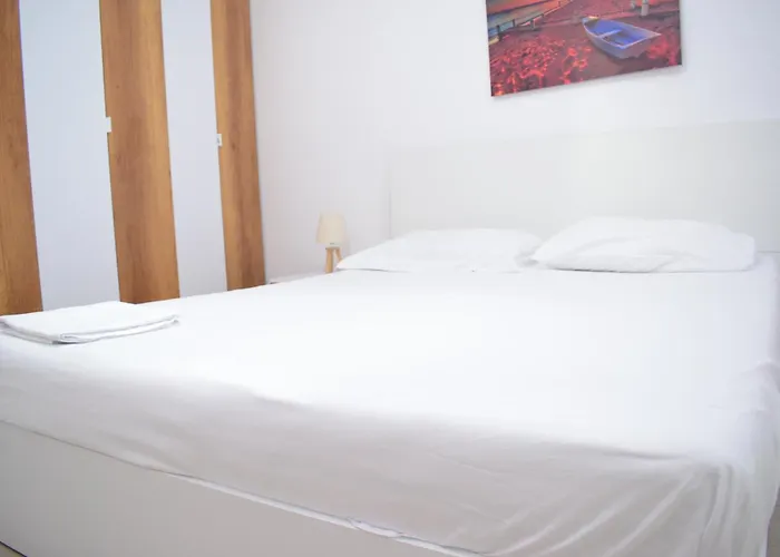 Appartement Aquamarine 2, *