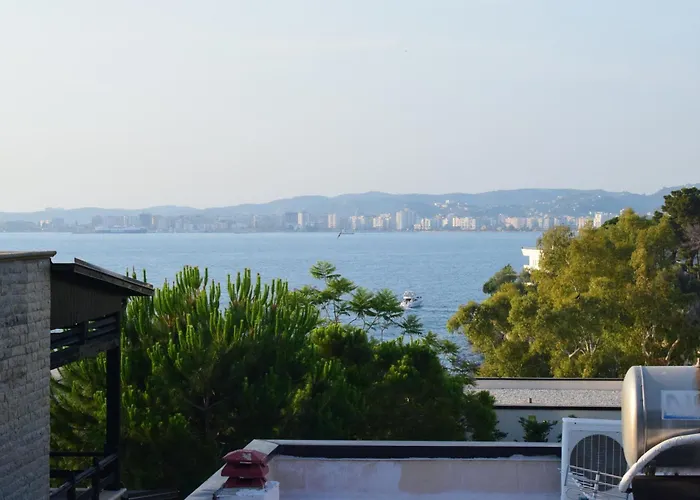 Aquamarine 2, Vlorë